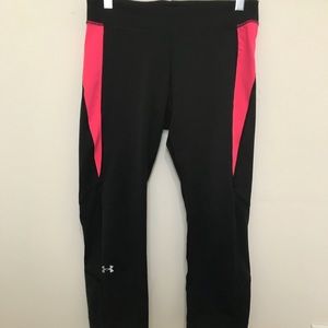 Under Armour cropped workout pants